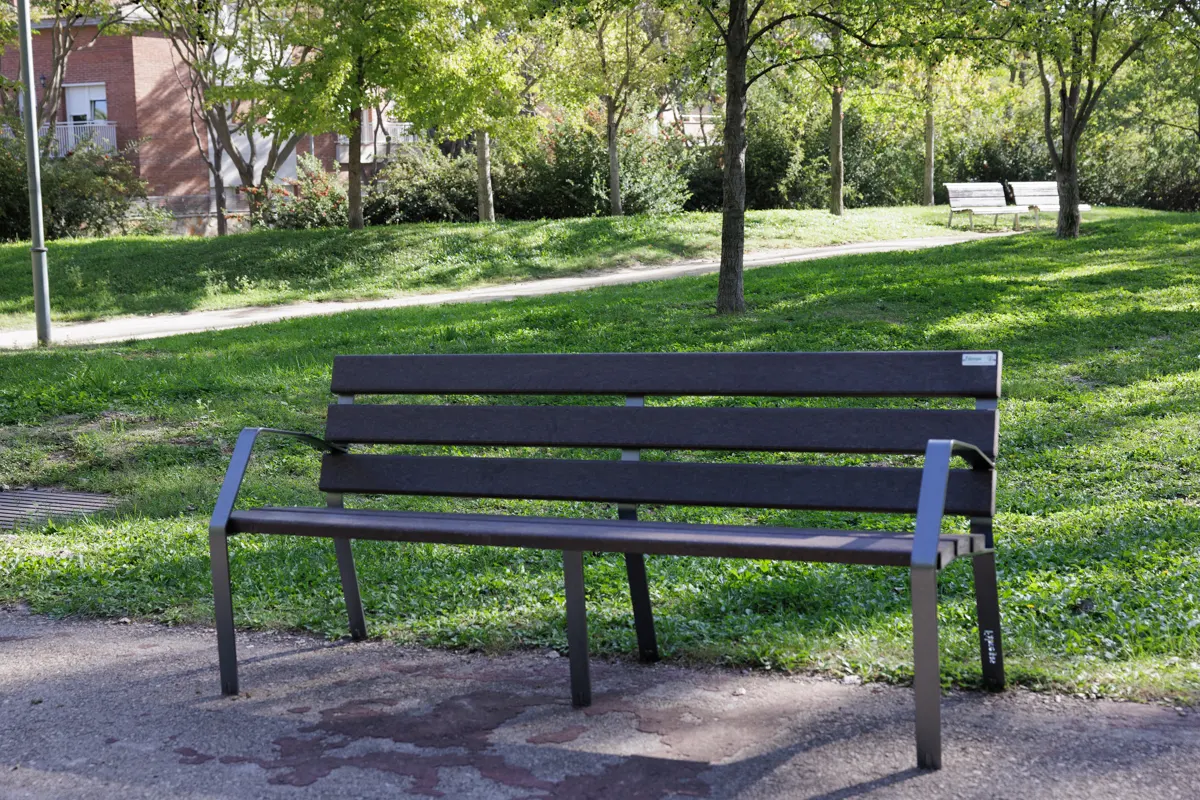 banco-reciclado-sin-mantenimiento